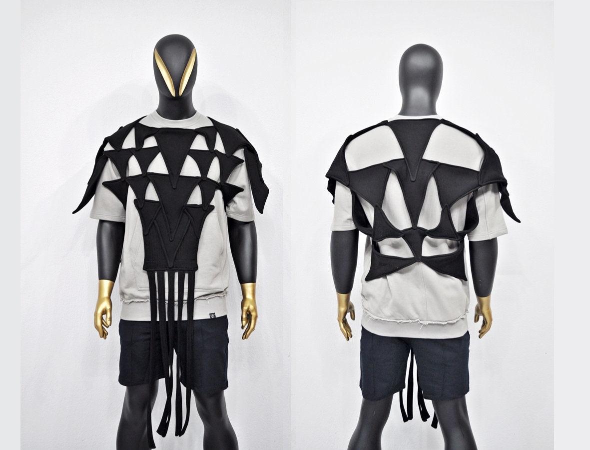 NEW Triangle Hole Poncho,Caged Design,Spiked Cutout Motif,Asymmetric Black Cape,Luxury Shoulder Accessories,Gothic Scarf, Cosplay,Futuristic