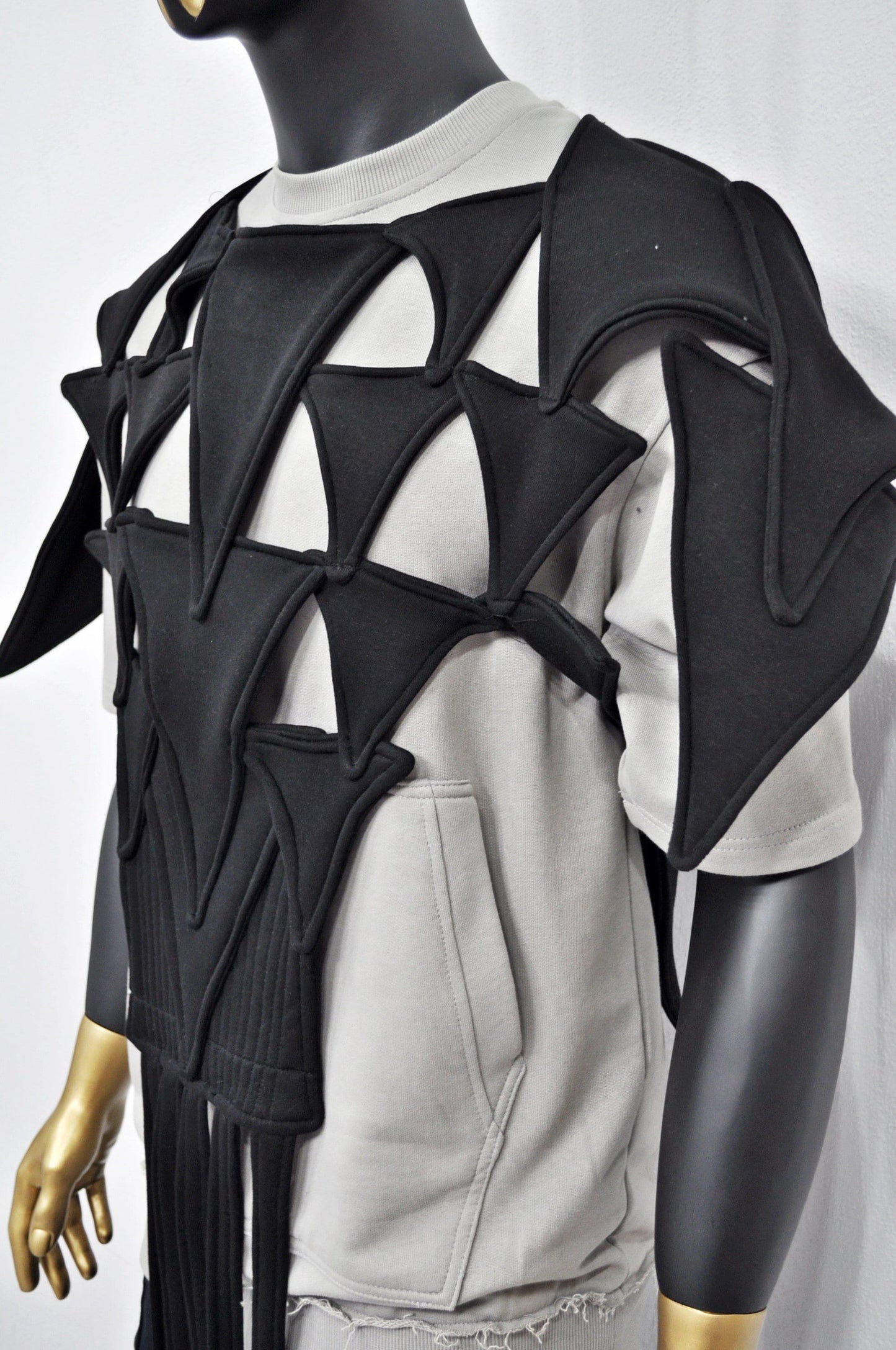 NEW Triangle Hole Poncho,Caged Design,Spiked Cutout Motif,Asymmetric Black Cape,Luxury Shoulder Accessories,Gothic Scarf, Cosplay,Futuristic