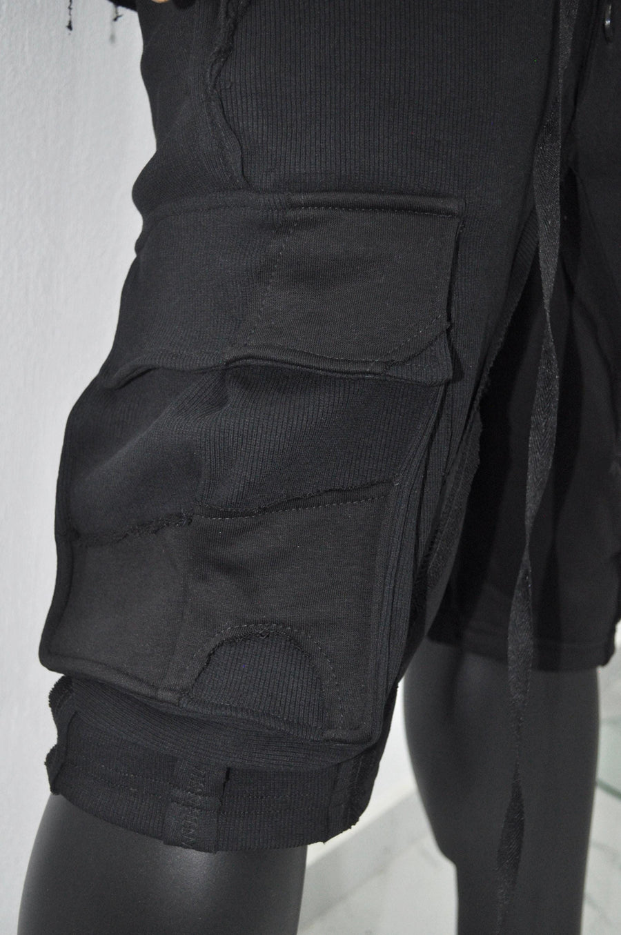 XS - 8XL Multi Side Pockets Asymmetric Ripped Look Casual Shorts, Men's Low Crotch Cargo,Sarrouel Wide Leg Sports Short,Streetwear-BB853